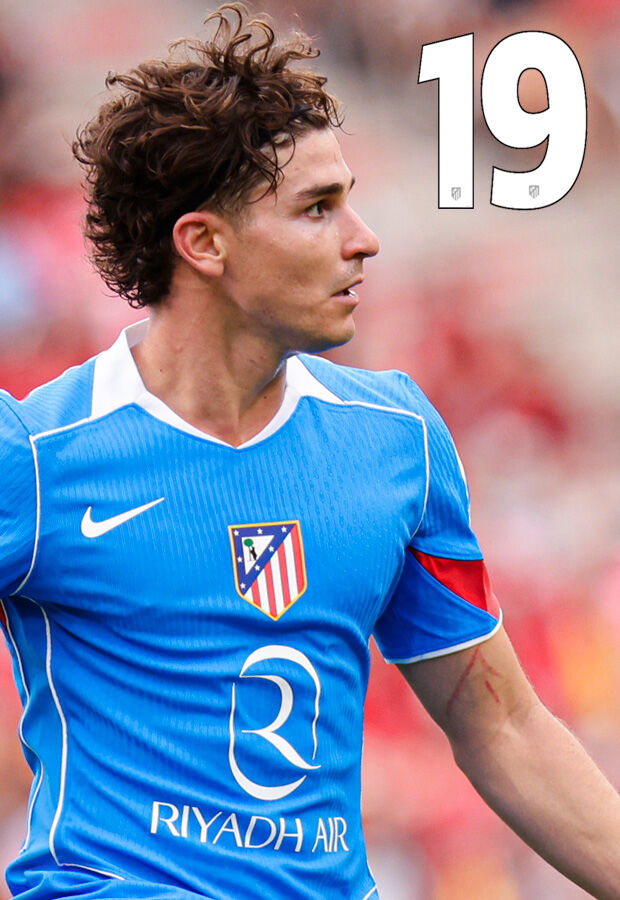 JULI&Aacute;N ALVAREZ