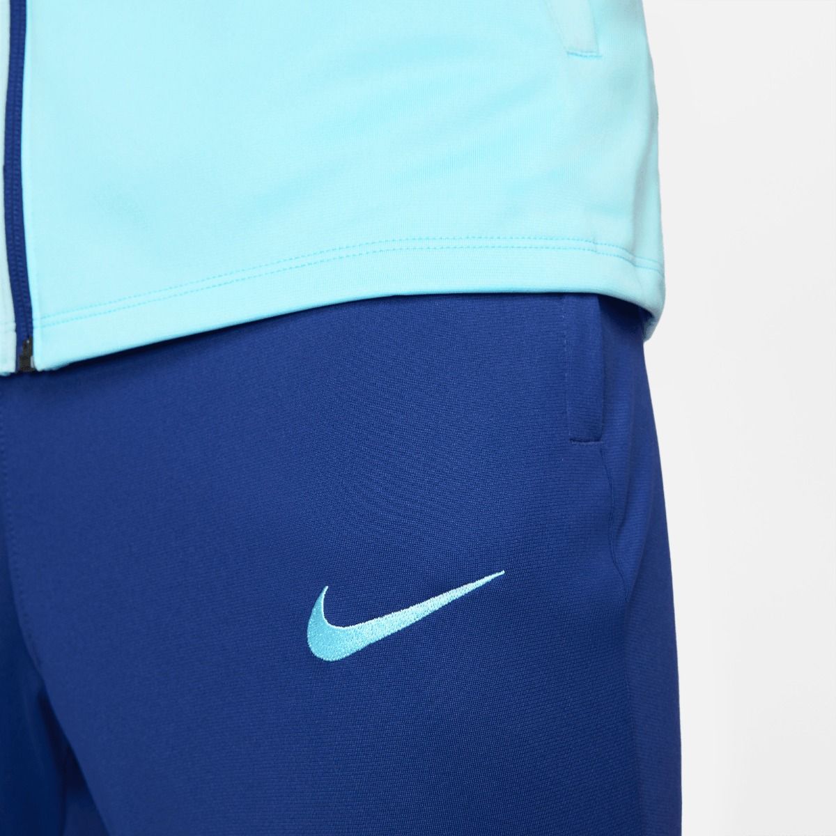 NIKE TRAINING TRACKSUIT image number null