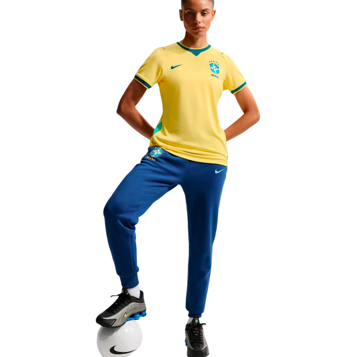 Camiseta mujer 1&ordf;  equipaci&oacute;n selecci&oacute;n de Brasil 2026 image number null