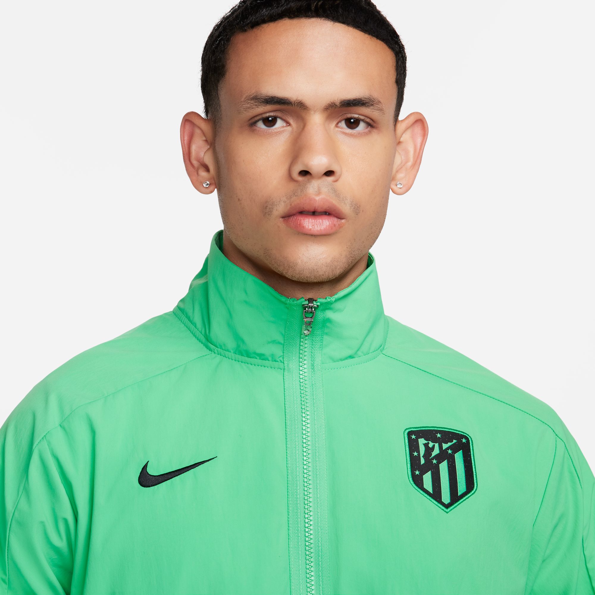 CHAQUETA CORTAVIENTOS UEFA 23/24 NIKE image number null